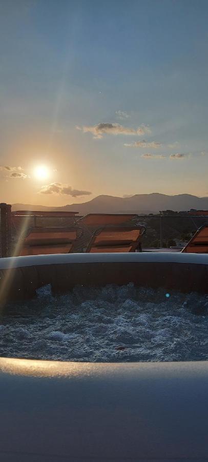 Twenty Rent Hotel Cagnes-sur-Mer Exterior photo