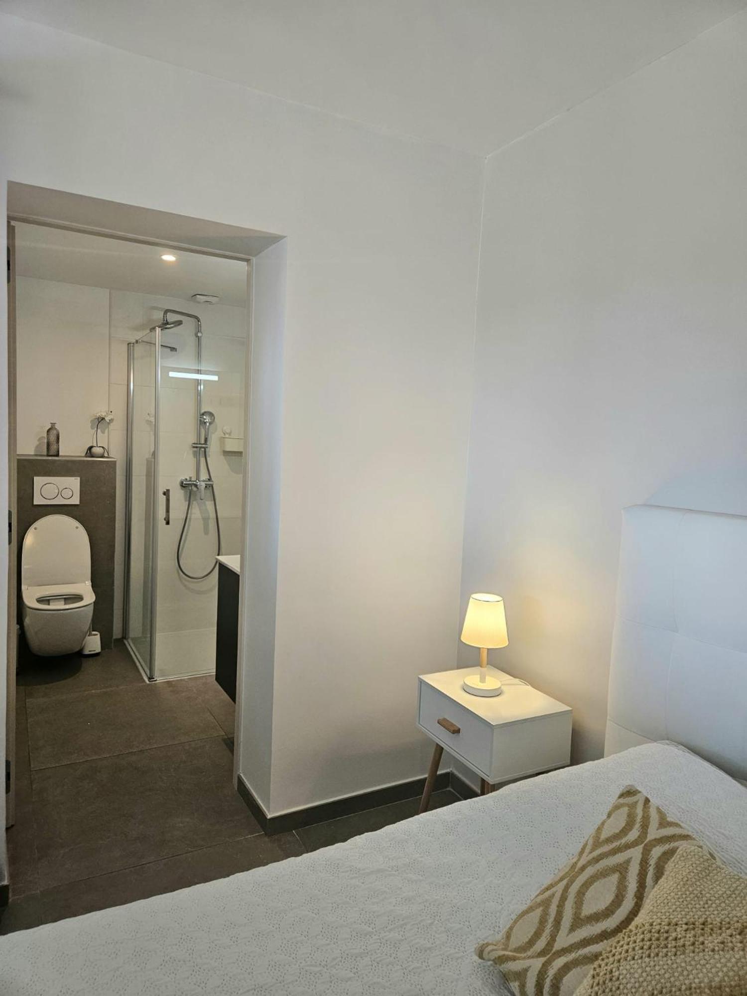 Twenty Rent Hotel Cagnes-sur-Mer Exterior photo